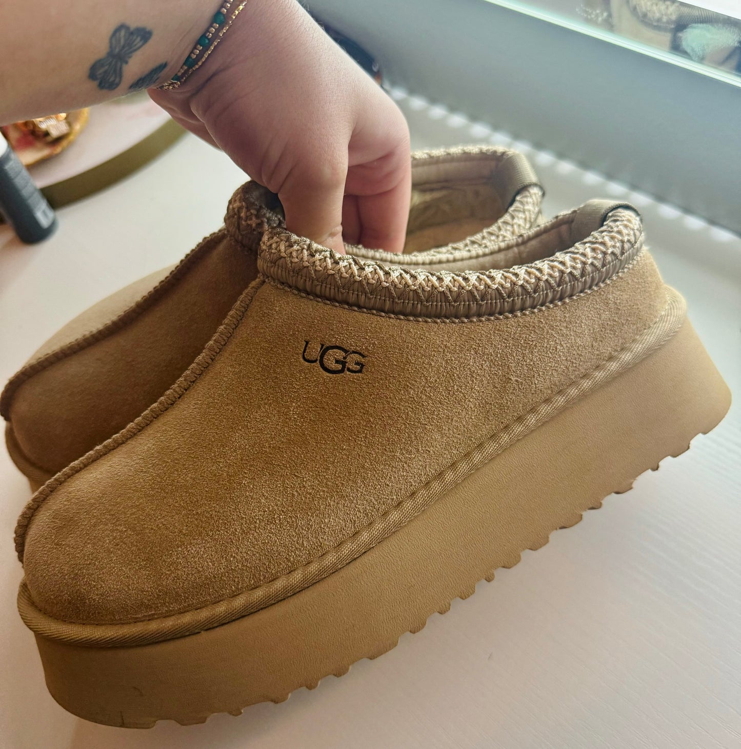 MK SLIPPERS