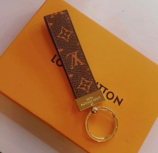 MAK BROWN KEYCHAIN